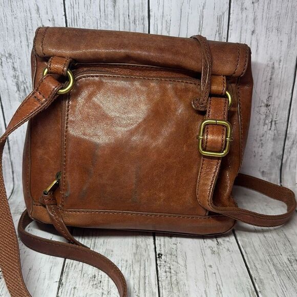 Fossil Carson Crossbody Purse Leather Saddle Bag Turnlock Tan Backpack Key - Picture 6 of 13